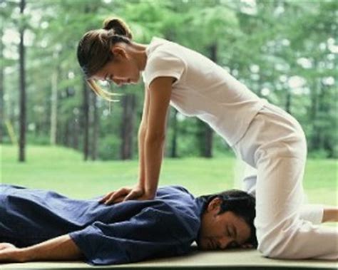 Japanese Shiatsu Massage from Head to Toe